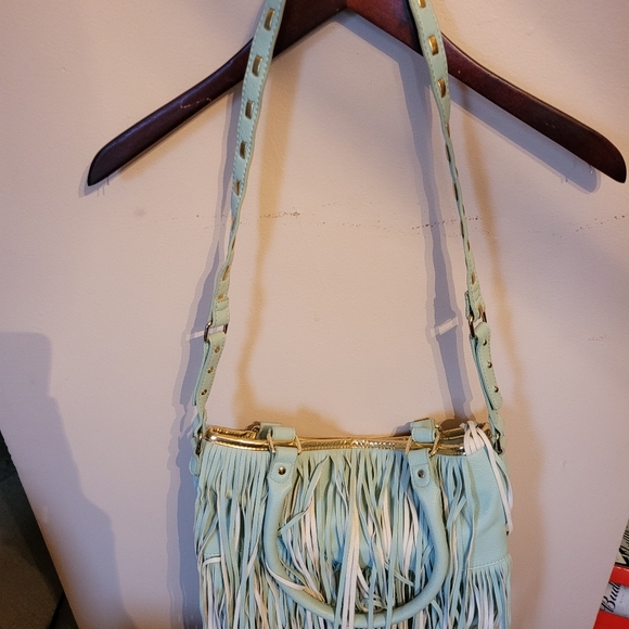 Purse with fringe detailing - Picture 2 of 9